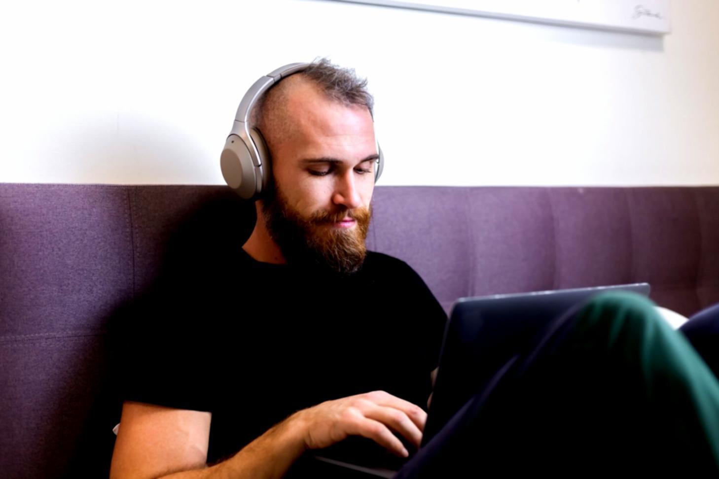 Teilnehmende bei der praktischen Finanzplanung